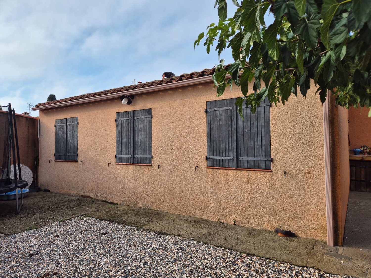 Façade avant travaux de ravalement à Saint-Cyprien