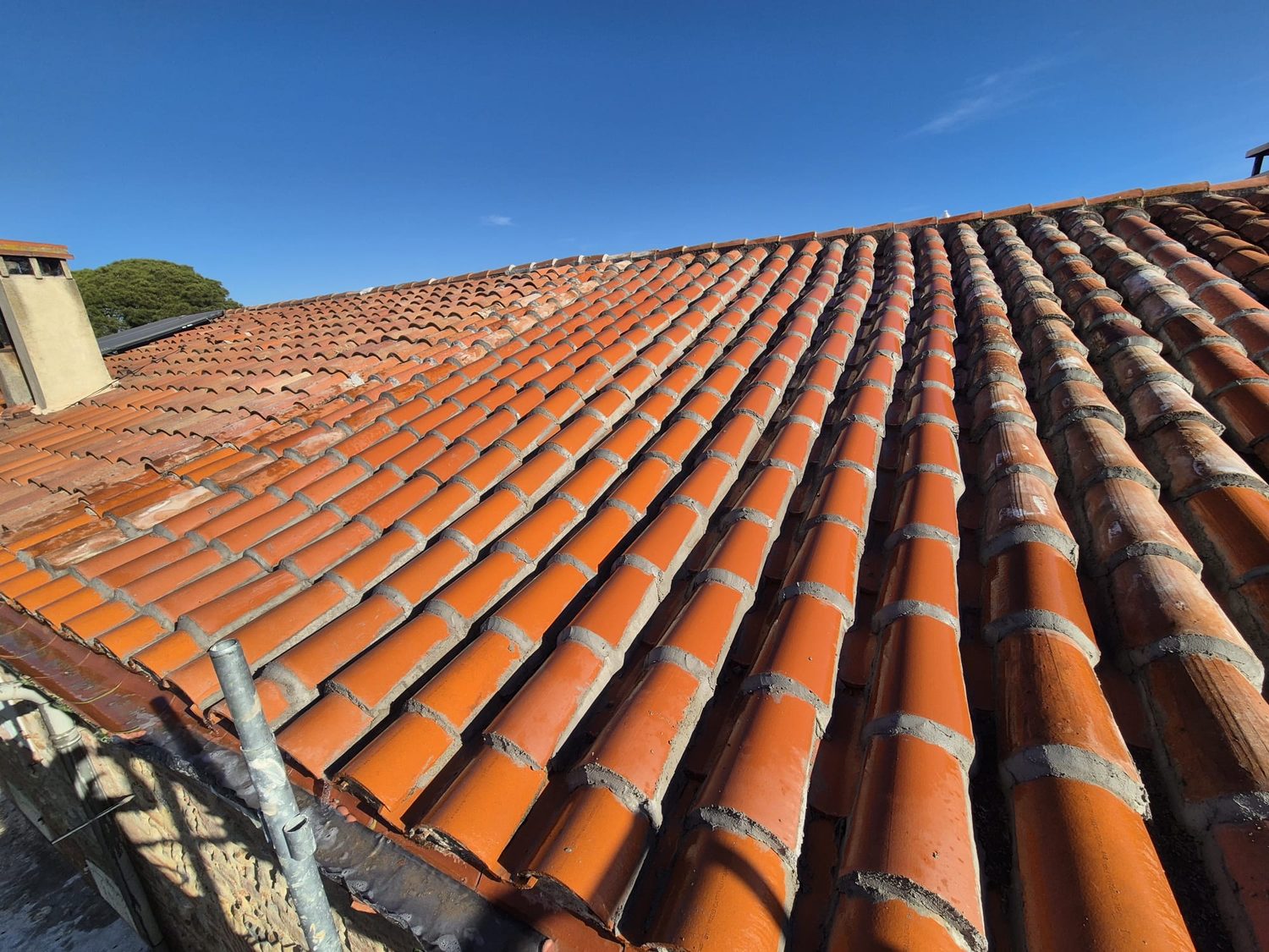 Rénovation d’une couverture en tuiles dans les Pyrénées-Orientales